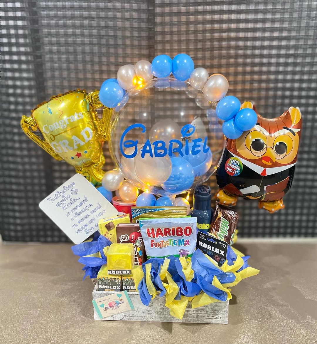 Personalised Graduation Gift Basket with Balloons